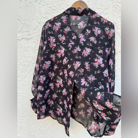 PLUS Beautiful Sheer Rose-Print Blouse +  Pearl Buttons Back Side Slits Size 10 - Picture 4 of 11